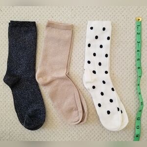 NWT 3pk Socks. Size 8-10. Black, Beige, Polka Dots.